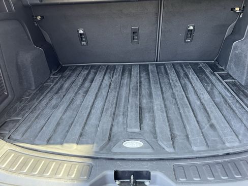 Used 2025 Land Rover Discovery Sport S AWD/4WD image 39