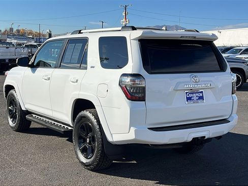 Used 2021 Toyota 4Runner SR5 Premium w/ Moonroof Package image 7