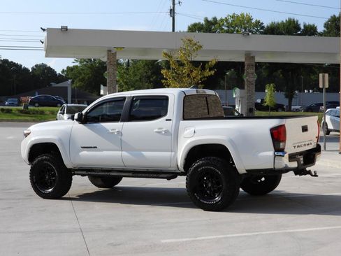 Used 2021 Toyota Tacoma SR5 RWD image 33