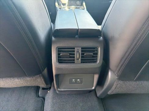 Used 2023 Nissan Rogue SV w/ SV Premium B Package image 14