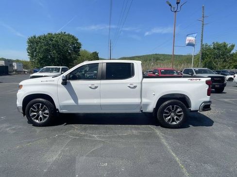 Certified 2024 Chevrolet Silverado 1500 LT AWD/4WD image 2