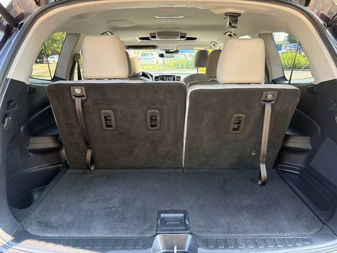Used 2019 Honda Pilot Touring image 33
