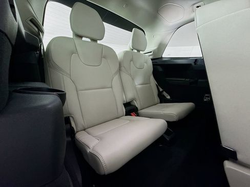 New 2026 Volvo XC90 T8 Ultra w/ Protection Package AWD/4WD image 29