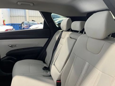 Used 2025 Hyundai Tucson SEL FWD image 18