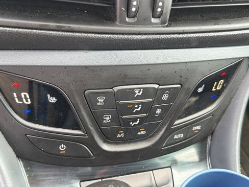 Used 2019 Buick Envision Essence w/ LPO, Cargo Package FWD image 11