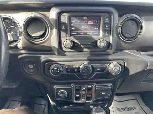 Used 2020 Jeep Gladiator Sport w/ Quick Order Package 24S image 21