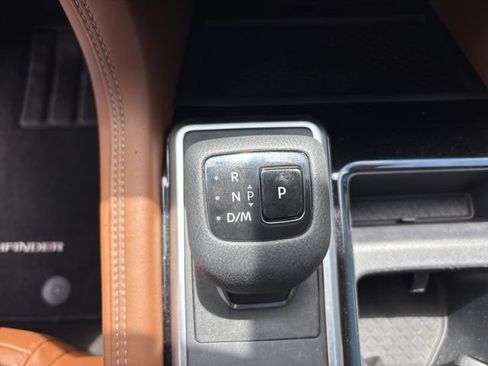 Used 2022 Nissan Pathfinder Platinum w/ Cargo Package AWD/4WD image 36