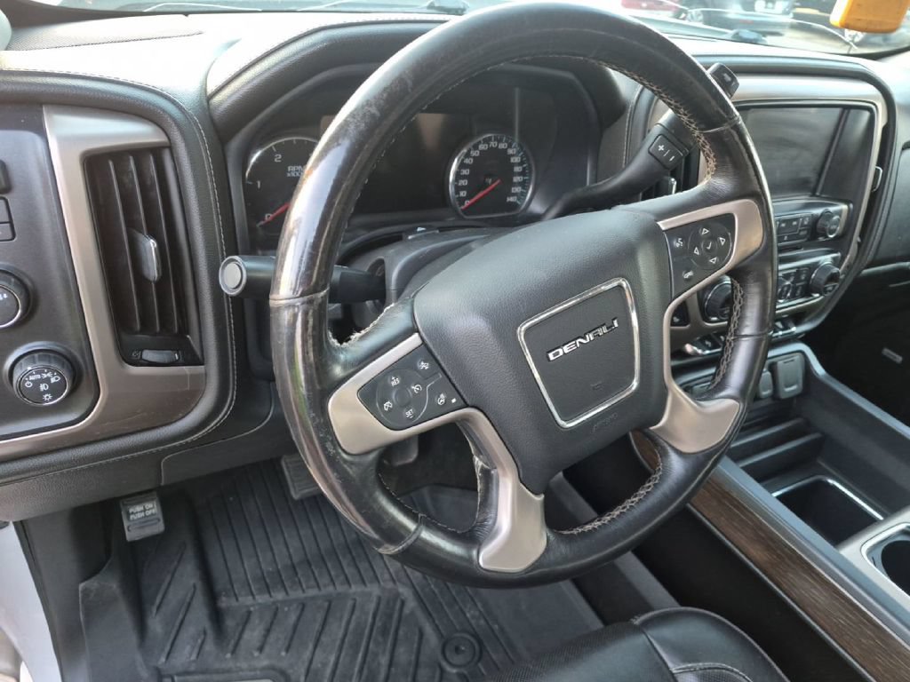 Used 2018 GMC Sierra 3500 Denali AWD/4WD image 10