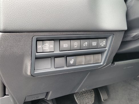 New 2026 Toyota Tundra Limited AWD/4WD image 17