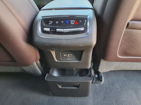 Used 2021 Cadillac XT6 Premium Luxury FWD image 14