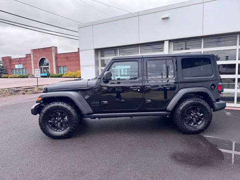 Used 2022 Jeep Wrangler Unlimited Sport AWD/4WD image 2