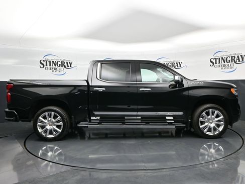 Used 2025 Chevrolet Silverado 1500 High Country w/ High Country Premium Package image 8