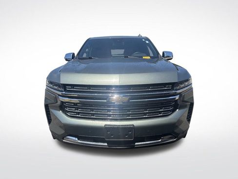 Used 2024 Chevrolet Suburban Premier AWD/4WD image 9
