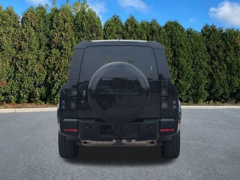 Used 2026 Land Rover Defender 130 X-Dynamic SE AWD/4WD image 5