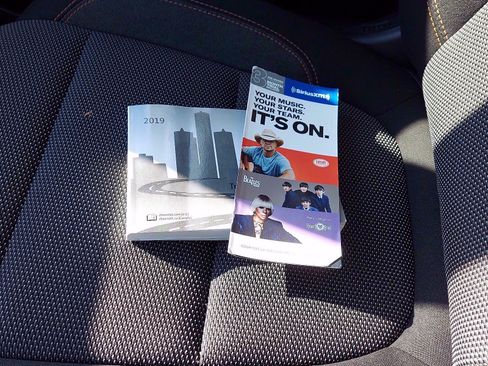 Used 2019 Chevrolet Traverse LT image 26