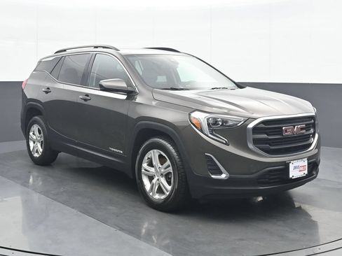 Used 2020 GMC Terrain SLE w/ Driver Convenience Package AWD/4WD image 9