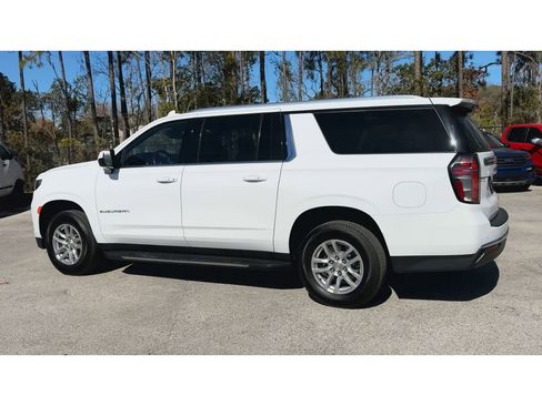 Certified 2024 Chevrolet Suburban LT image 6