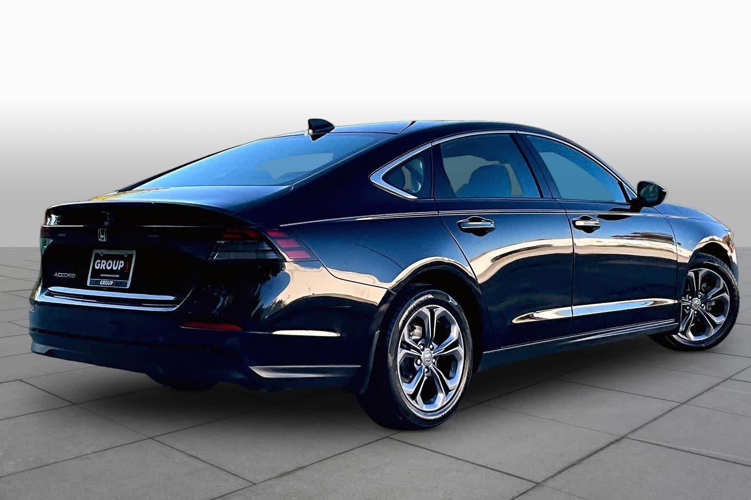 Used 2023 Honda Accord EX image 12