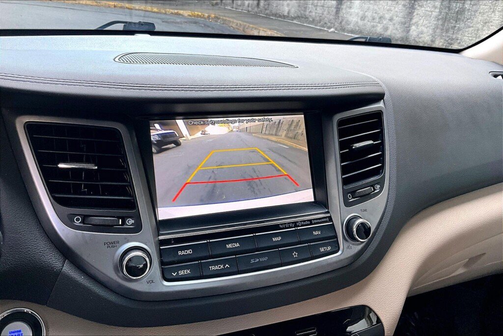 Used 2018 Hyundai Tucson Limited w/ Ultimate Package 02 AWD/4WD image 9
