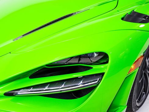 New 2027 McLaren 750S Spider RWD image 17