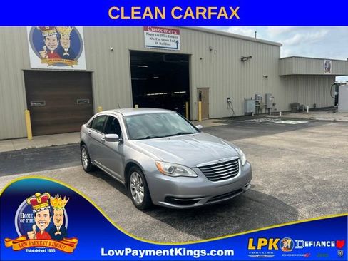 Used 2014 Chrysler 200 LX FWD image 1