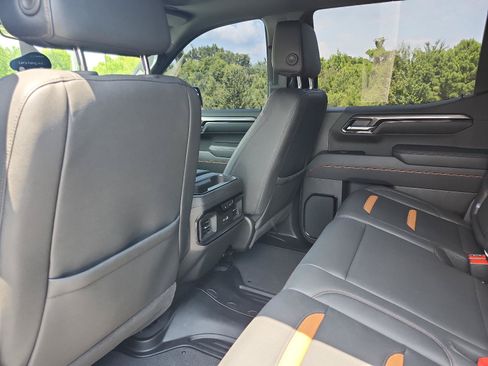 Certified 2025 GMC Sierra 1500 AT4 w/ AT4 Premium Package AWD/4WD image 14
