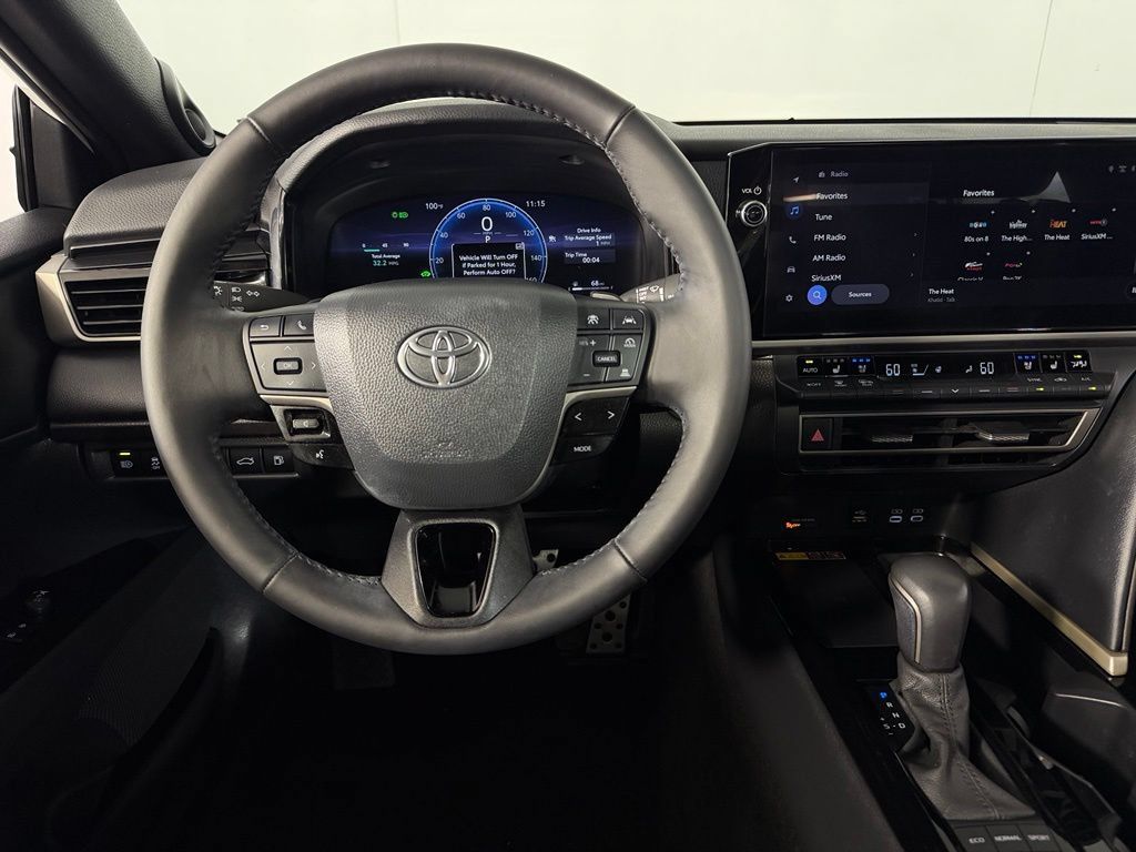 Used 2025 Toyota Camry XSE AWD/4WD image 13