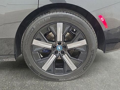 Certified 2025 BMW iX xDrive50 AWD/4WD image 30
