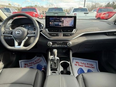 New 2025 Nissan Altima 2.5 SL image 26