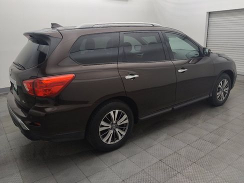 Used 2019 Nissan Pathfinder SL FWD image 10