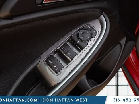Used 2024 Chevrolet Malibu LT FWD image 18