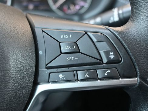 Used 2023 Nissan Sentra SV FWD image 12