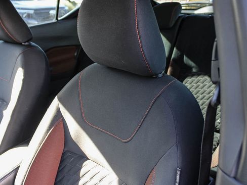 Used 2021 Nissan Kicks SR image 19