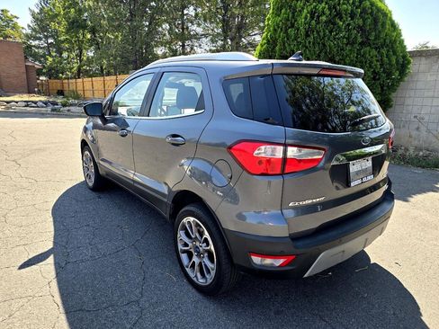 Used 2020 Ford EcoSport Titanium image 4