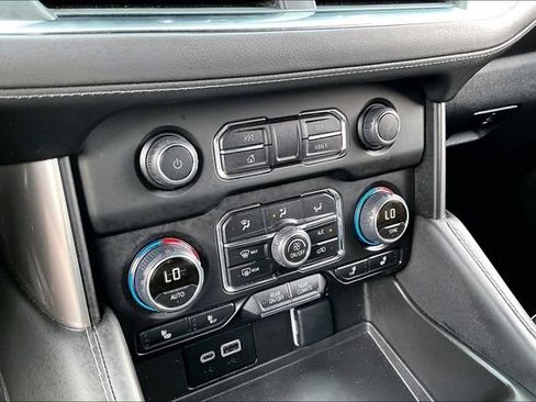 Used 2023 Chevrolet Tahoe LT w/ LT Signature Plus Package RWD image 23