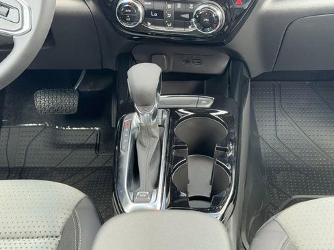 New 2026 Chevrolet Trax LT w/ Driver Confidence Package FWD image 10
