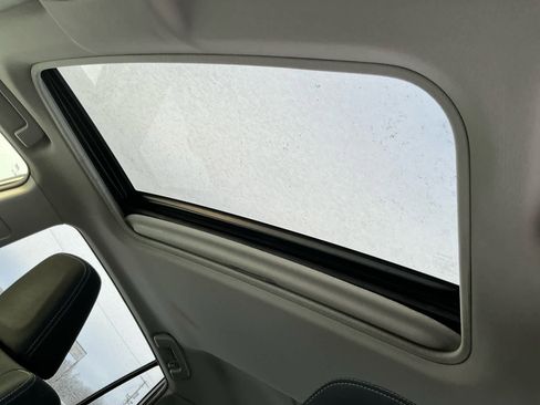 Used 2015 Toyota RAV4 XLE image 24