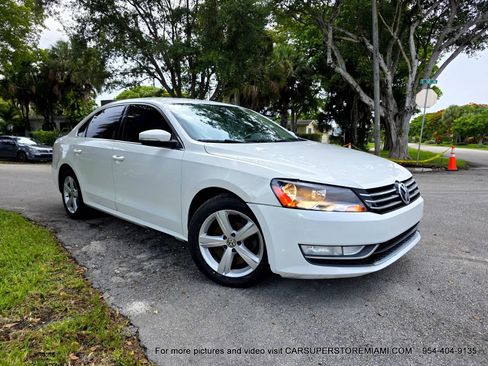 Used 2015 Volkswagen Passat 1.8T Limited Edition FWD image 18