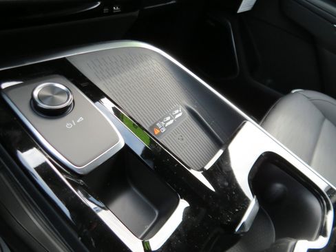 New 2026 Buick Enclave Sport Touring w/ LPO, Floor Liner Package image 23