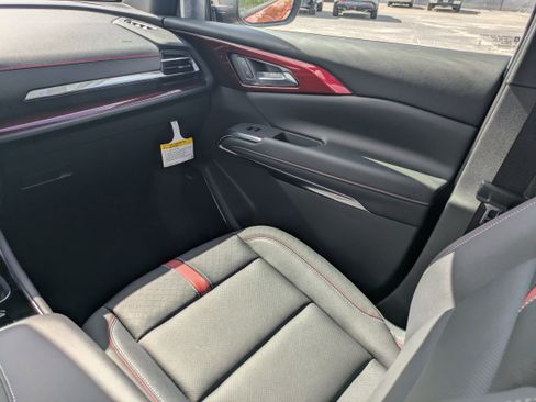 New 2026 Chevrolet Traverse RS image 15