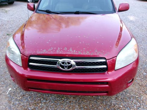 Used 2006 Toyota RAV4 Limited FWD image 3