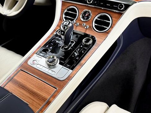 New 2026 Bentley Continental GT AWD/4WD image 29