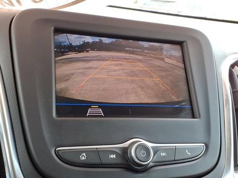 Used 2021 Chevrolet Equinox LS w/ LS Convenience Package FWD image 28