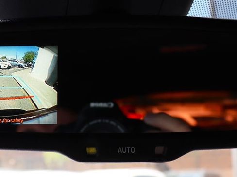 Used 2018 Toyota C-HR XLE FWD image 47