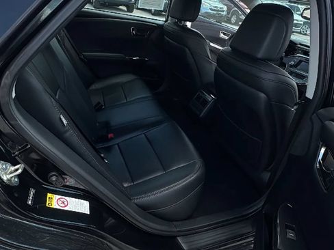Used 2013 Toyota Avalon XLE Touring FWD image 19
