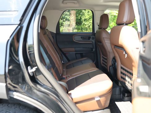 Used 2024 Ford Bronco Sport Badlands w/ Premium Package AWD/4WD image 16