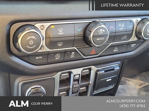 New 2026 Jeep Gladiator Sport AWD/4WD image 25