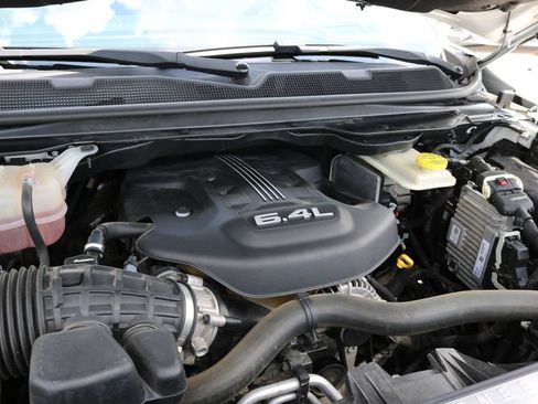 Used 2022 Jeep Grand Wagoneer Series I AWD/4WD image 11