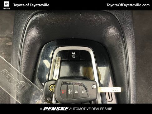 Used 2024 Toyota Corolla LE image 28