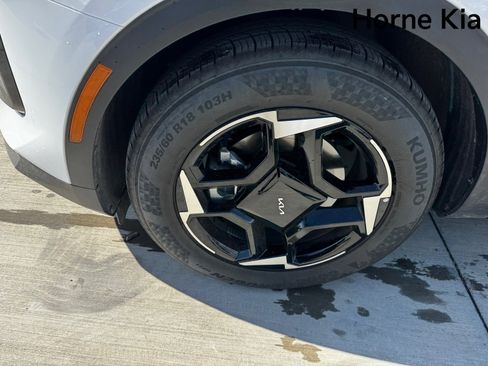 New 2026 Kia Sportage EX image 8